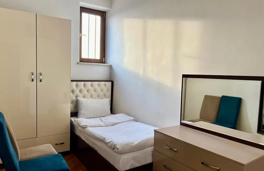 Family Hotel-1