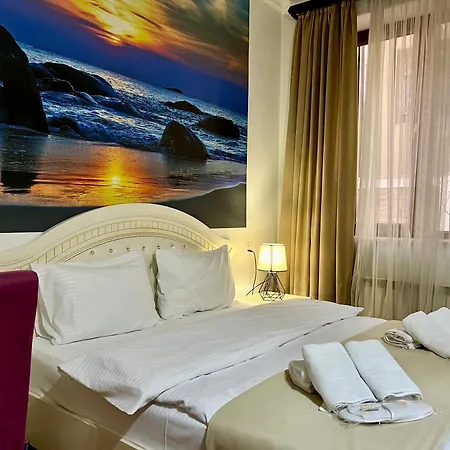 Family Hotel-2